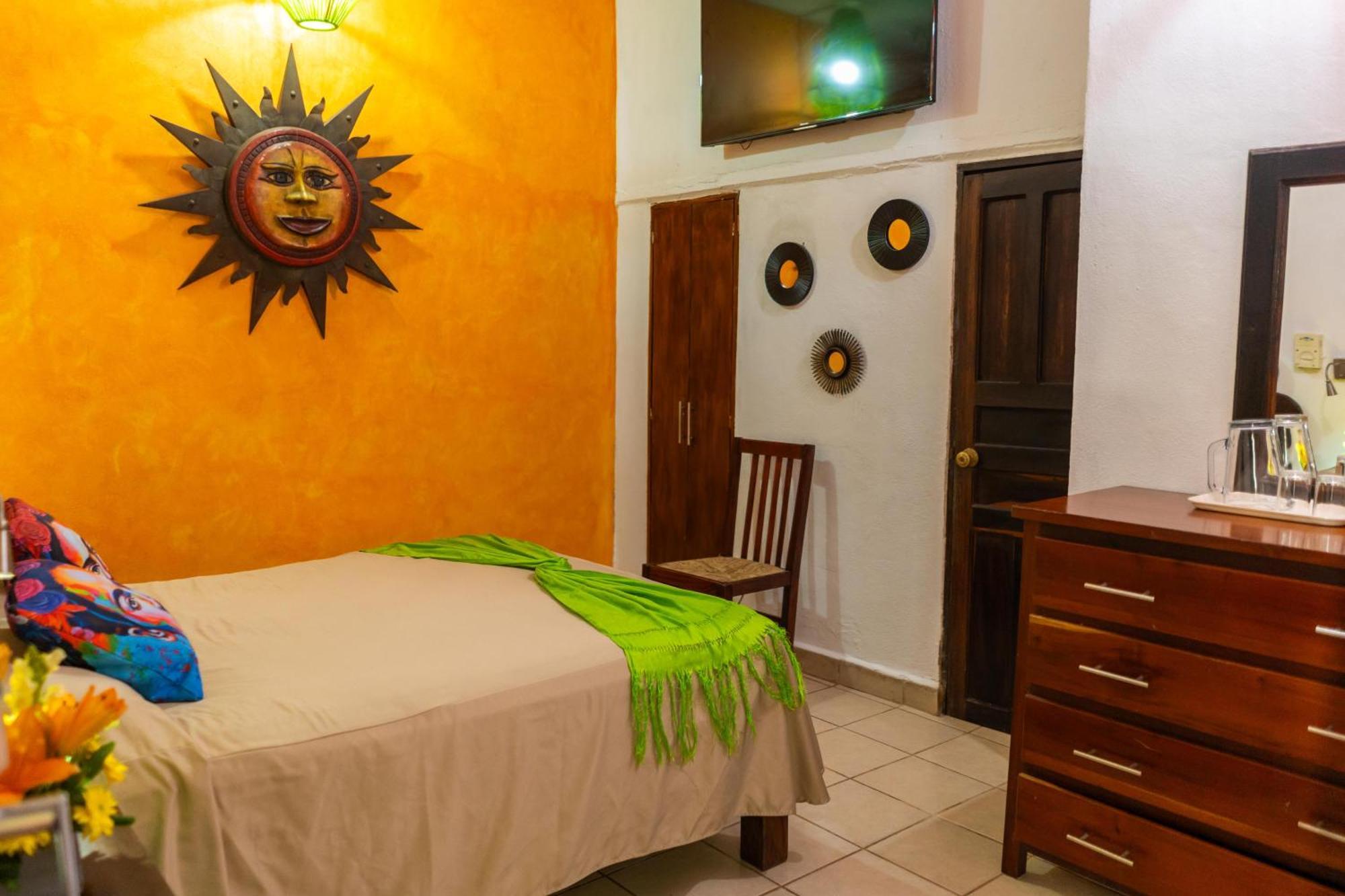 Hotel Posada De Roger プエルトバラータ エクステリア 写真