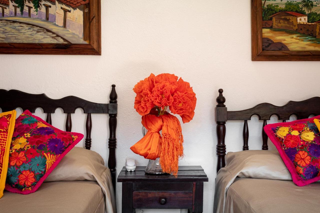 Hotel Posada De Roger プエルトバラータ エクステリア 写真