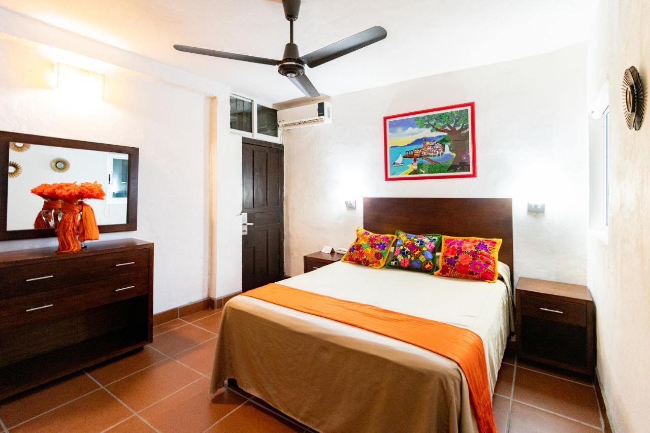 Hotel Posada De Roger プエルトバラータ エクステリア 写真