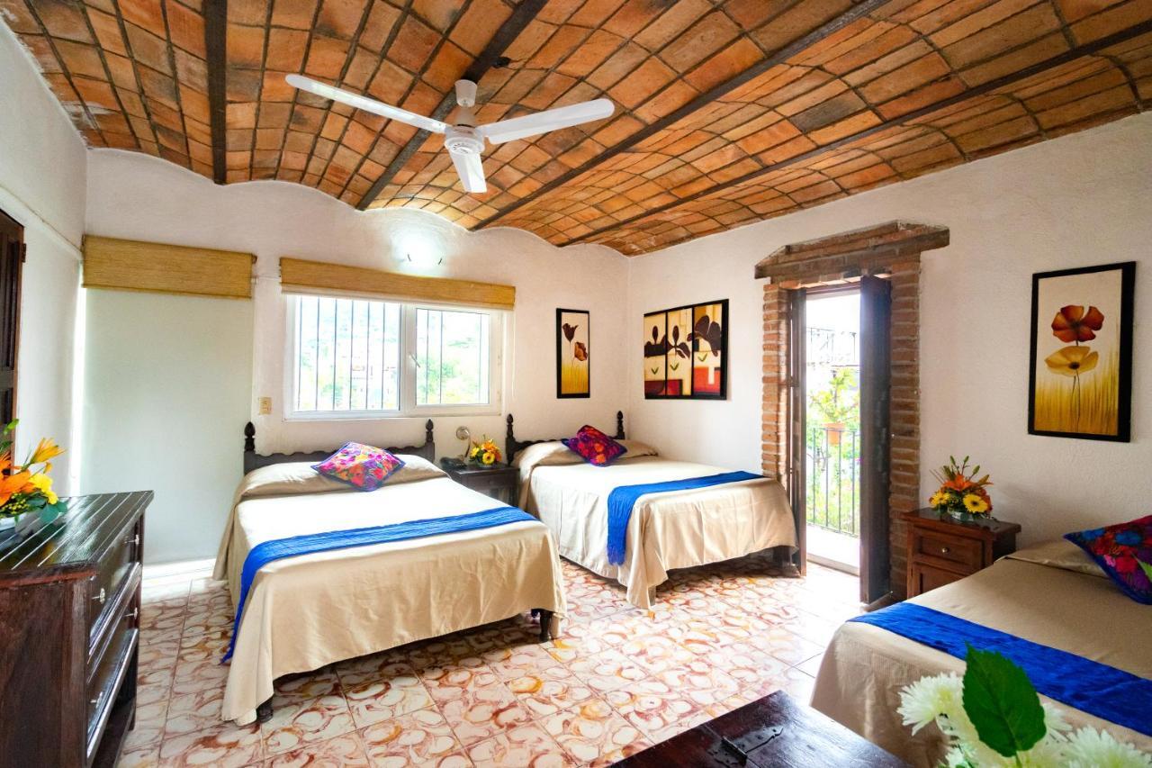 Hotel Posada De Roger プエルトバラータ エクステリア 写真